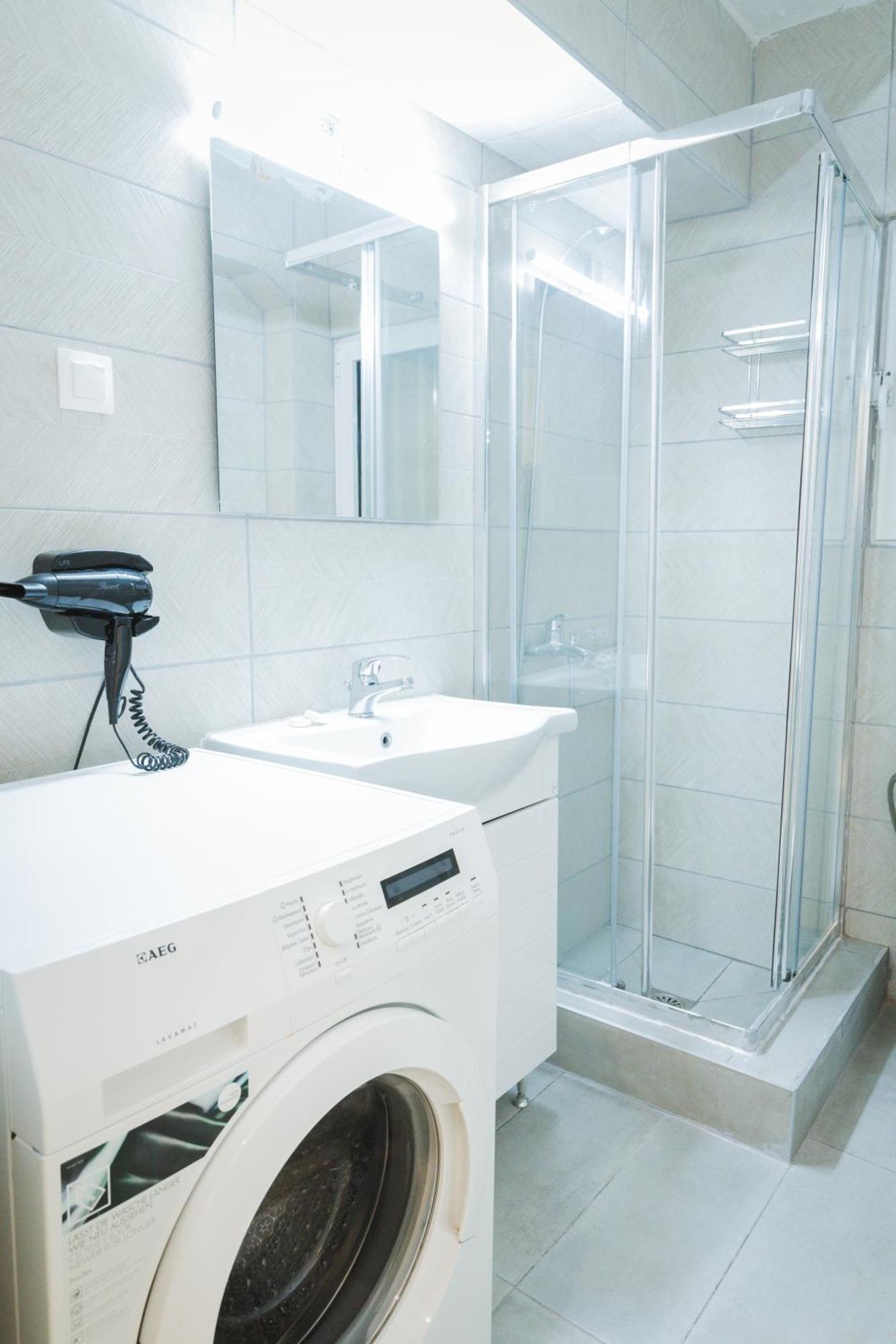 Stylish Apt W Jacuzzi, 5 Min To White Tower Salonic Exterior foto